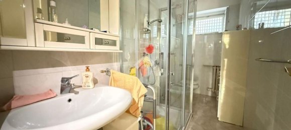 3 bedrooms Apartment in Bari, Italy No. 374592 20