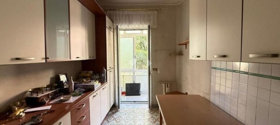3 bedrooms Apartment in Bari, Italy No. 374592 12