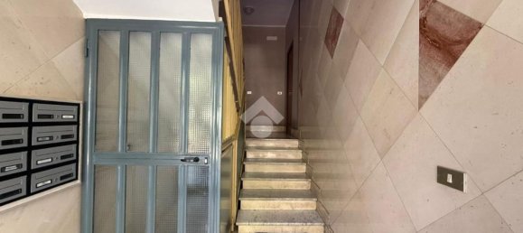 3 bedrooms Apartment in Bari, Italy No. 374592 7