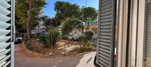 3 bedrooms Apartment in Bari, Italy No. 374592 23