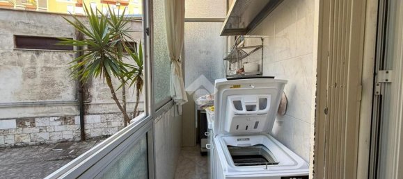 3 bedrooms Apartment in Bari, Italy No. 374592 13
