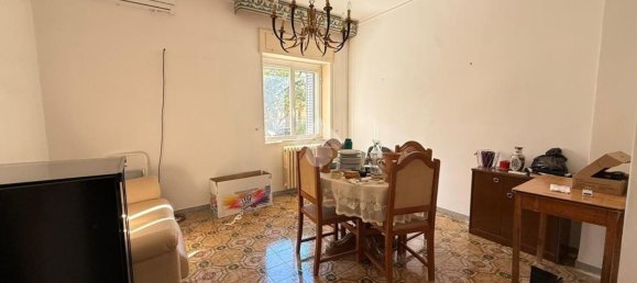 3 bedrooms Apartment in Bari, Italy No. 374592 8