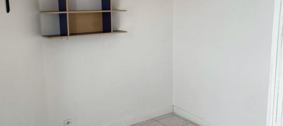 1 bedroom Apartment in Paris, France No. 144934 4