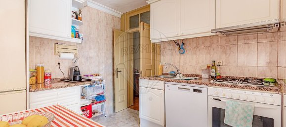 9 bedrooms Building in Valbom, Portugal No. 45110 4