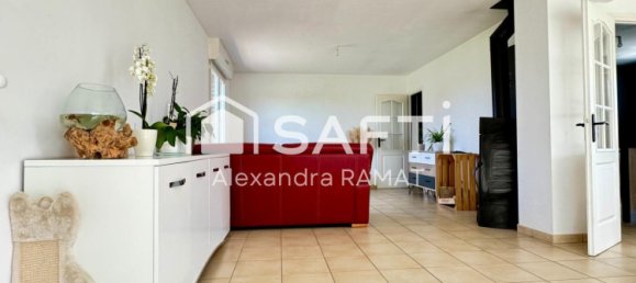 4 bedrooms House in Chelers, France No. 153905 5