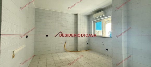 4 bedrooms Apartment in Palermo, Italy No. 348529 7