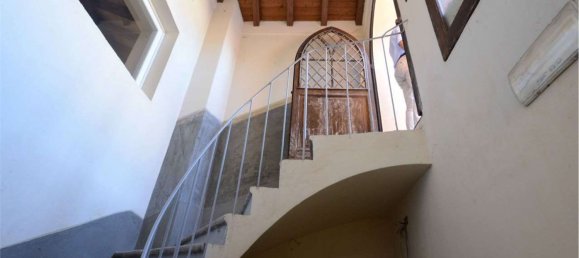 550m² Office in Reggio Emilia, Italy No. 164120 16