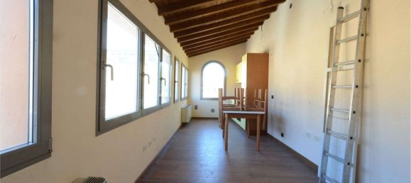 550m² Office in Reggio Emilia, Italy No. 164120 17