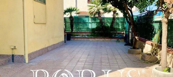 Apartamento de 6 habitaciónes en Castel Volturno, Italy No. 69253 42