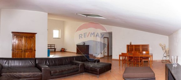 6 bedrooms Penthouse in Naples, Italy No. 69586 9