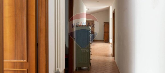 6 bedrooms Penthouse in Naples, Italy No. 69586 10