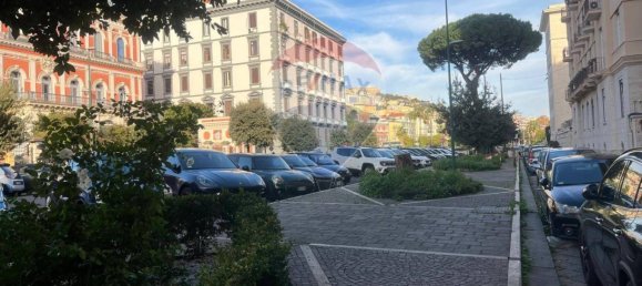 6 bedrooms Penthouse in Naples, Italy No. 69586 3