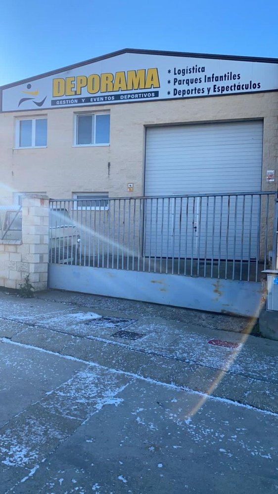  مستودع في Soria, Spain 300متر مربع رقم 158510