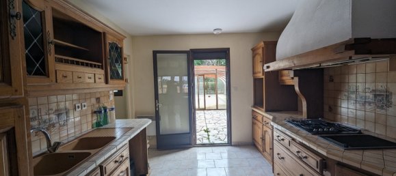 7 Schlafzimmer Haus in Saint-Eloy-de-Gy, France, Nr. 89759 3