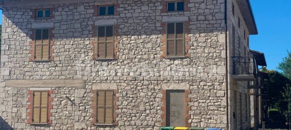 7 bedrooms Villa in Gualdo Cattaneo, Italy No. 303231 6