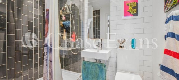 3 bedrooms House in Newham, United Kingdom No. 4322 12