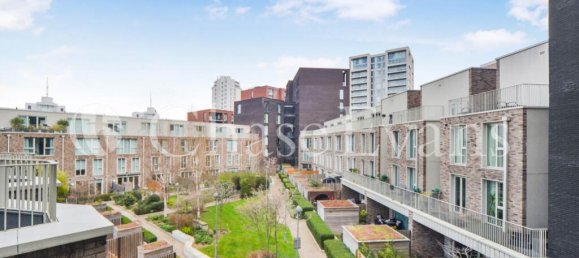 3 bedrooms House in Newham, United Kingdom No. 4322 26