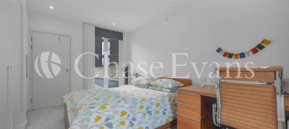 3 bedrooms House in Newham, United Kingdom No. 4322 15