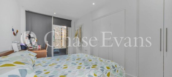 3 bedrooms House in Newham, United Kingdom No. 4322 13