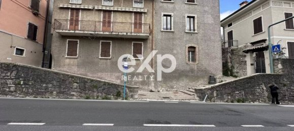 8 bedrooms House in Gargnano, Italy No. 260696 25