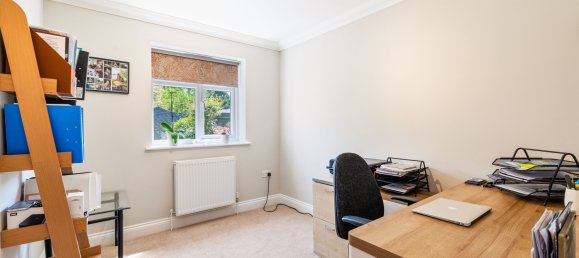 5 bedrooms House in Crawley, United Kingdom No. 1063 50