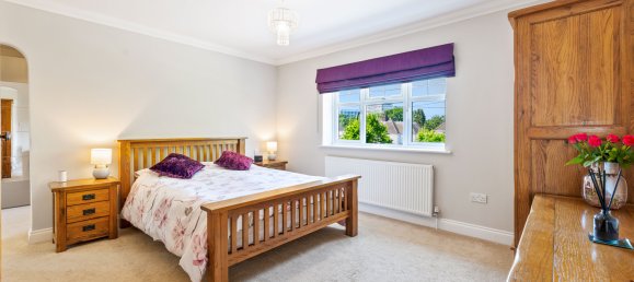 5 bedrooms House in Crawley, United Kingdom No. 1063 51