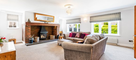 5 bedrooms House in Crawley, United Kingdom No. 1063 37