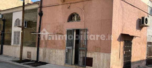 Квартира с 1 спальней в Фоджа, Италия № 111098 2