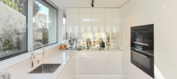 Casa de 5 dormitorios en Porto, Portugal No. 106915 8