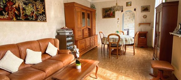 Casa de 2 dormitorios en Cachan, France No. 185360 4