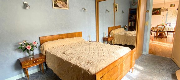 Casa de 2 dormitorios en Cachan, France No. 185360 7