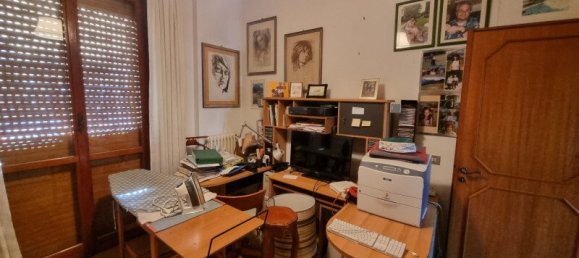 3 Schlafzimmer Wohnung in Florence, Italy, Nr. 123010 16