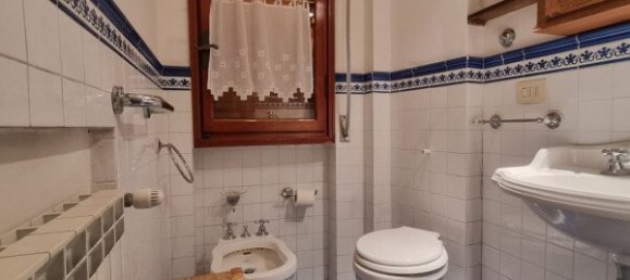 3 Schlafzimmer Wohnung in Florence, Italy, Nr. 123010 7