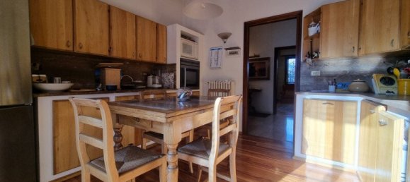 3 Schlafzimmer Wohnung in Florence, Italy, Nr. 123010 4