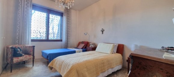 3 Schlafzimmer Wohnung in Florence, Italy, Nr. 123010 17