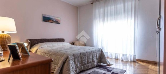 1 bedroom Apartment in Turin, Italy No. 155347 12