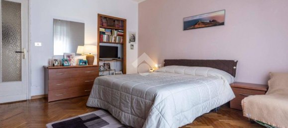 1 bedroom Apartment in Turin, Italy No. 155347 11