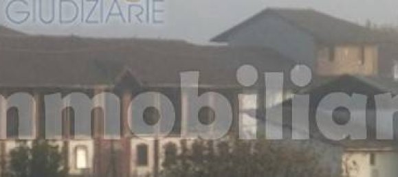 5 bedrooms House in Bra, Italy No. 209459 2