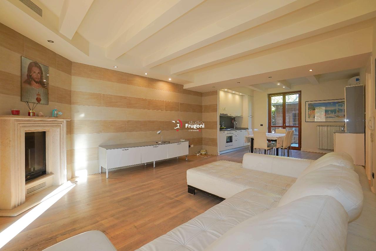 3 rooms House in Polpenazze del Garda, Italy No. 2305
