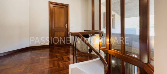 5 bedrooms Villa in Brescia, Italy No. 265542 18