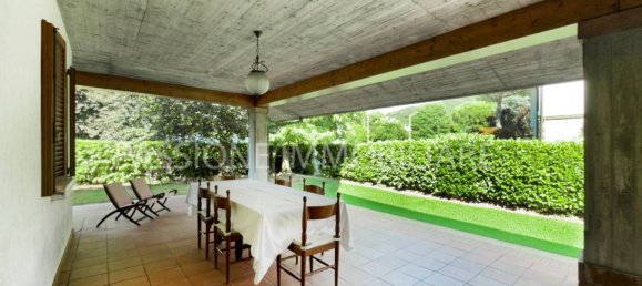 5 bedrooms Villa in Brescia, Italy No. 265542 11