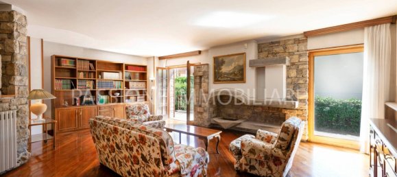 5 bedrooms Villa in Brescia, Italy No. 265542 7