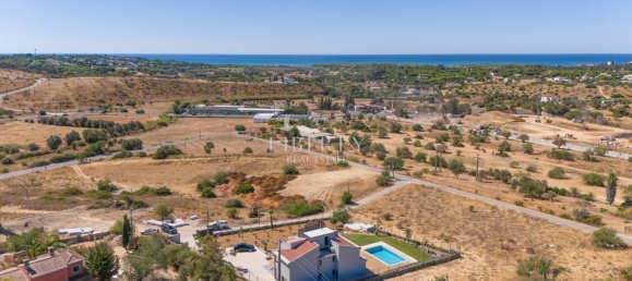 5 bedrooms Villa in Quarteira, Portugal No. 31942 23