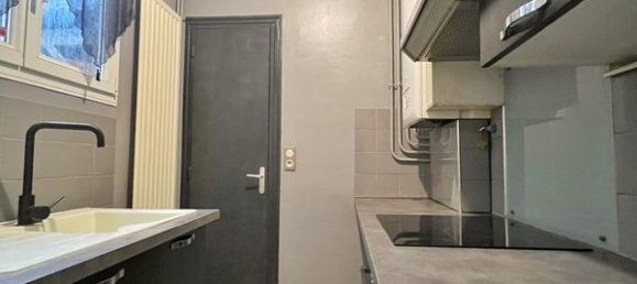 Apartamento de 1 dormitorio en Reims, France No. 52098 3