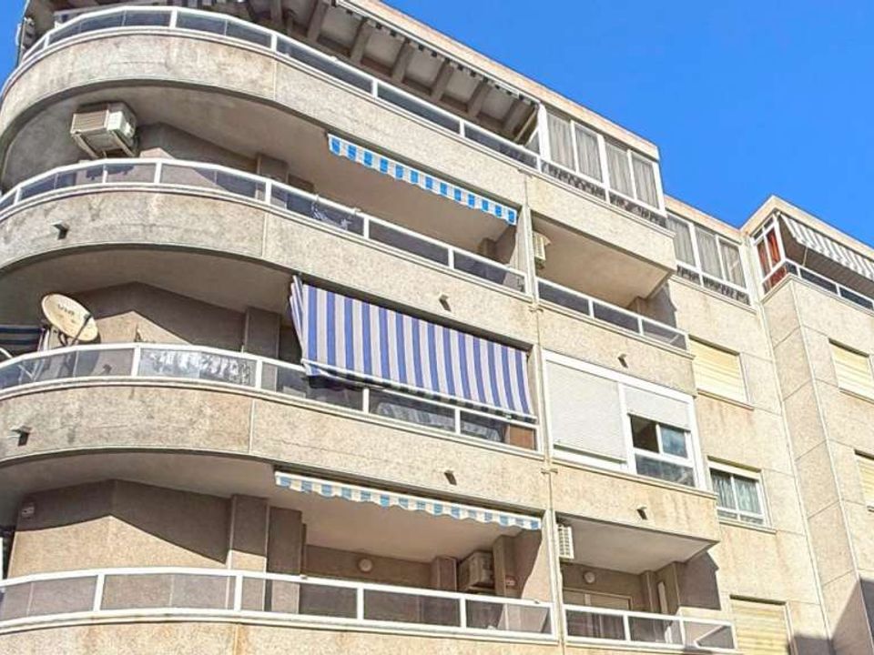 2 bedrooms Apartment in Torrevieja, Spain No. 281577