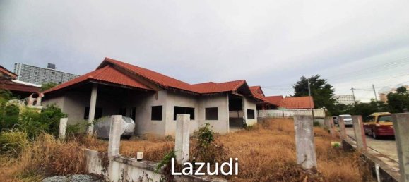 Коммерческая недвижимость 556м² в Паттайя, Таиланд № 15591 3