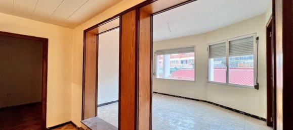 Gebäude in Barcelona, Spain 372m², Nr. 76940 8