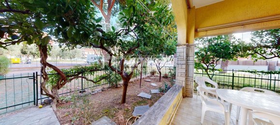 Квартира с 2 спальнями в Пьетра Лигуре, Италия № 379721 10