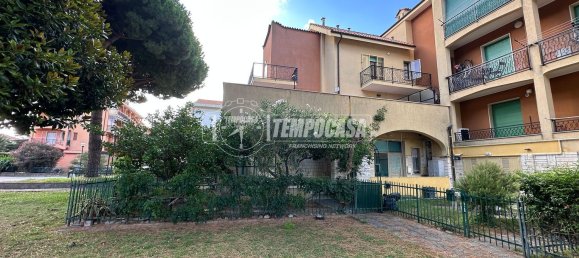 Квартира с 2 спальнями в Пьетра Лигуре, Италия № 379721 14