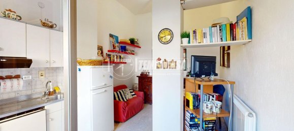 Квартира с 2 спальнями в Пьетра Лигуре, Италия № 379721 2